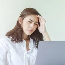 6 tips sederhana mengatasi berbagai jenis sakit kepala